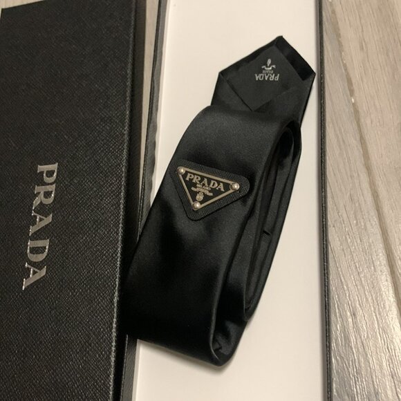 Prada Black Tie - Picture 3 of 3